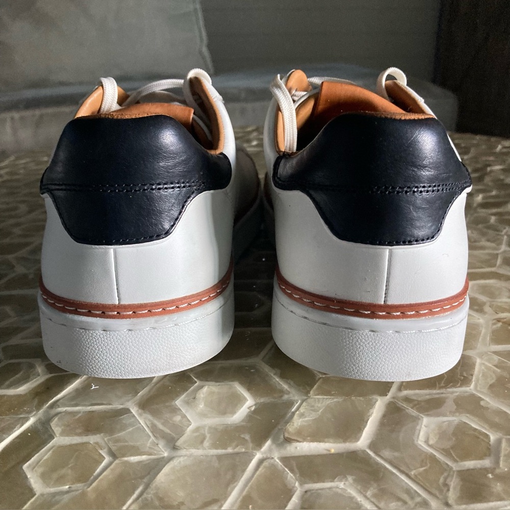LIKE NEW!  Allen Edmonds Men’s Alpha Sneaker - White - Picture 5 of 14
